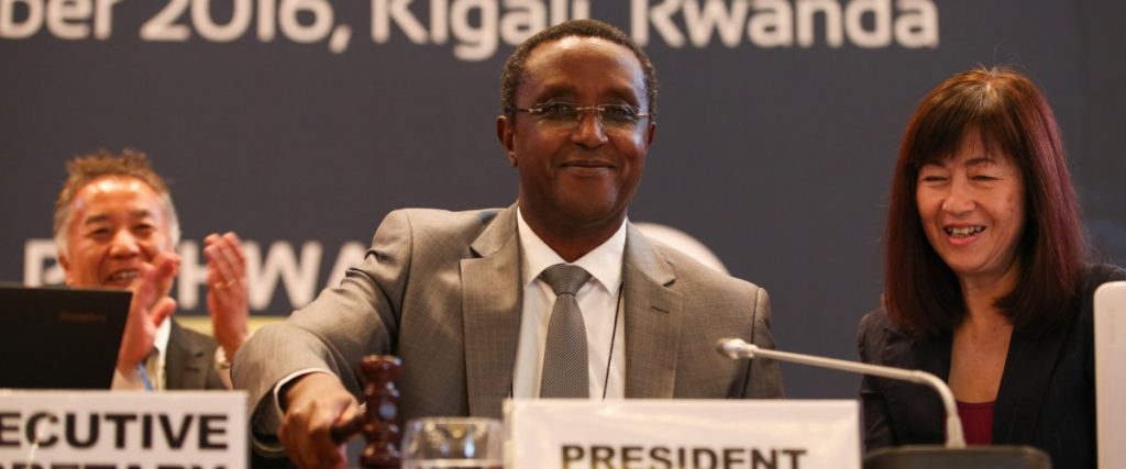  Vincent Biruta, MOP 28 President and Minister of Natural Resources for Rwanda, gavels the adoption of the Kigali Amendment to the Montreal Protocol. Source: Climate and Clean Air Coalition